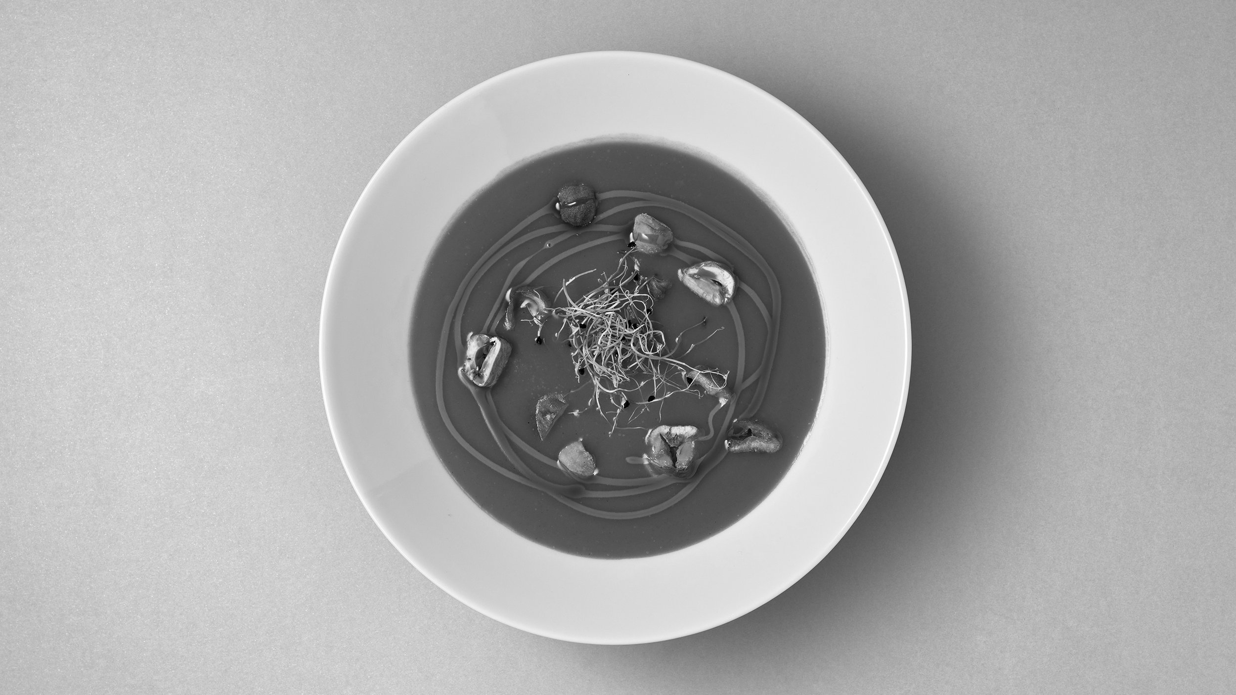 Catering_Food_15_Főétel_Gyömbéres_Édesburgonya_Krémleves_Sült_Gesztenye_Sose_Karamell_2560X1440_BW.jpg